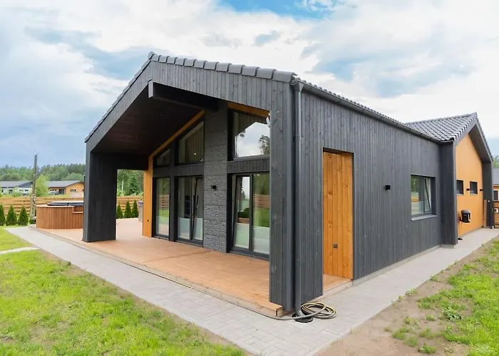 Kolmnurga Villa Audru